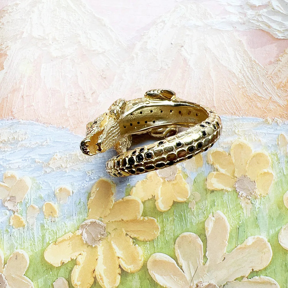 Ring Croco Royale – O Poder do Crocodilo em Ouro e Prata